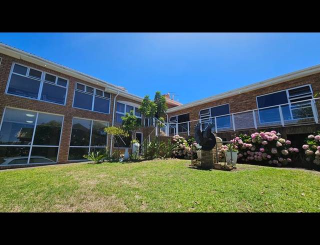 5 BEDROOM HOUSE FOR SALE IN REEBOK